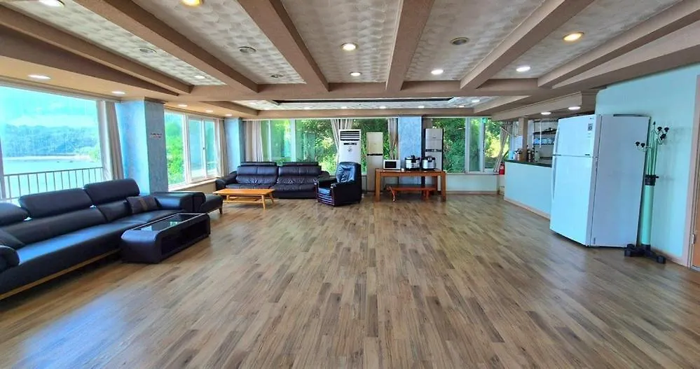 Yeongheungdo Haevichi Pension インチョン広域市 韓国