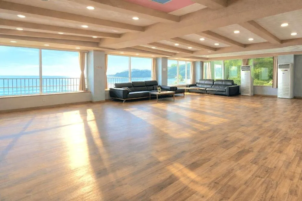 Yeongheungdo Haevichi Pension インチョン広域市 3*,  韓国