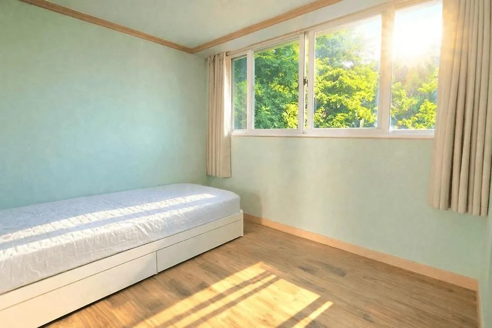 Yeongheungdo Haevichi Pension インチョン広域市