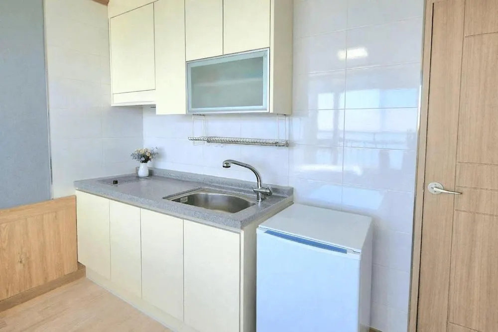 Yeongheungdo Haevichi Pension インチョン広域市 3*,