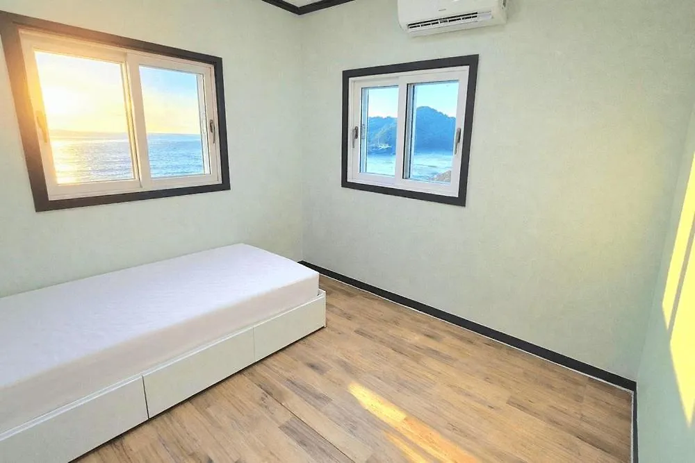 Yeongheungdo Haevichi Pension インチョン広域市