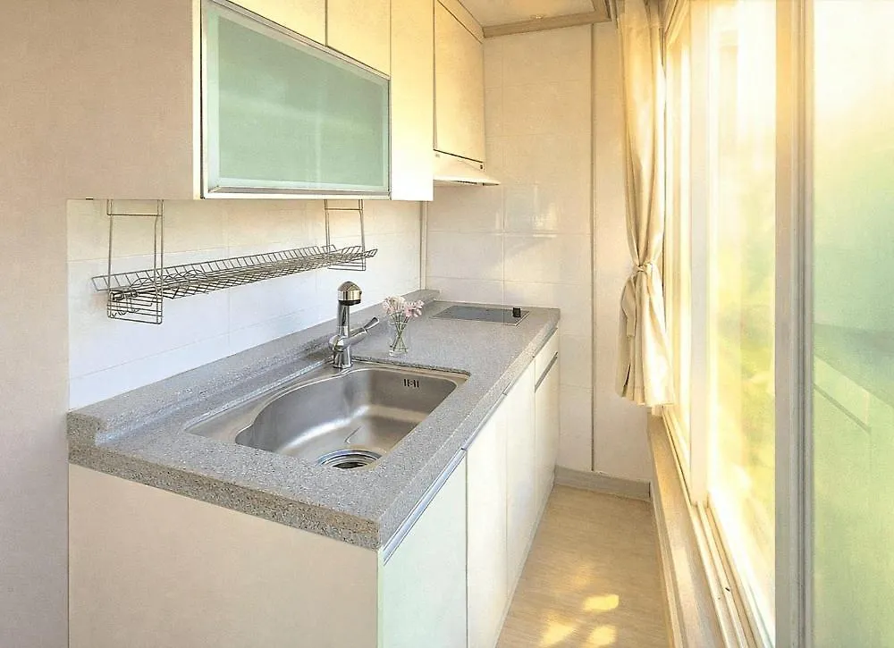 Yeongheungdo Haevichi Pension インチョン広域市 3*,  韓国