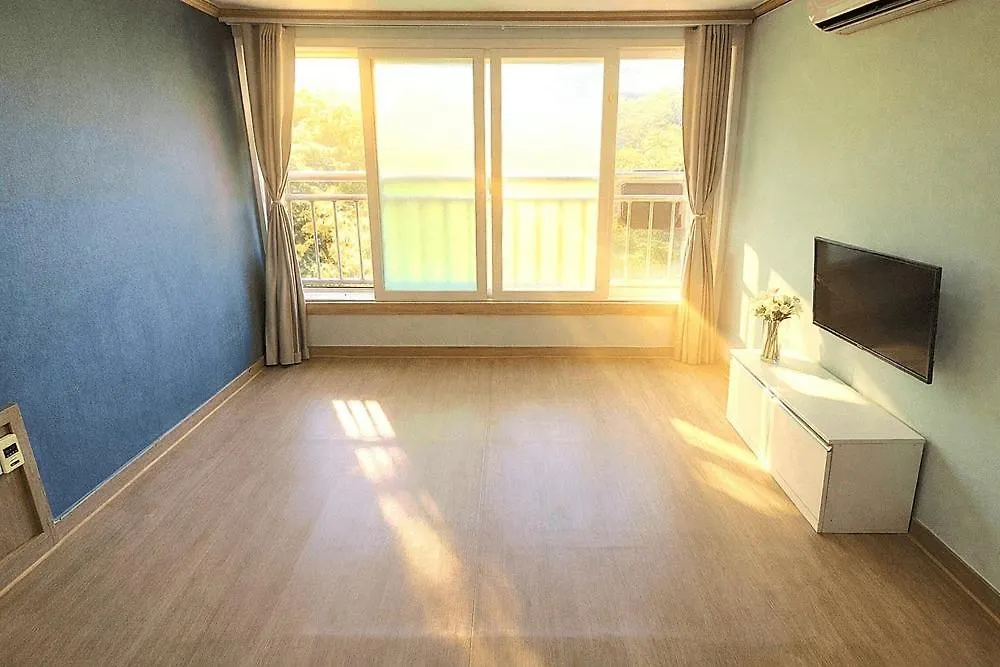 Yeongheungdo Haevichi Pension インチョン広域市 3*,
