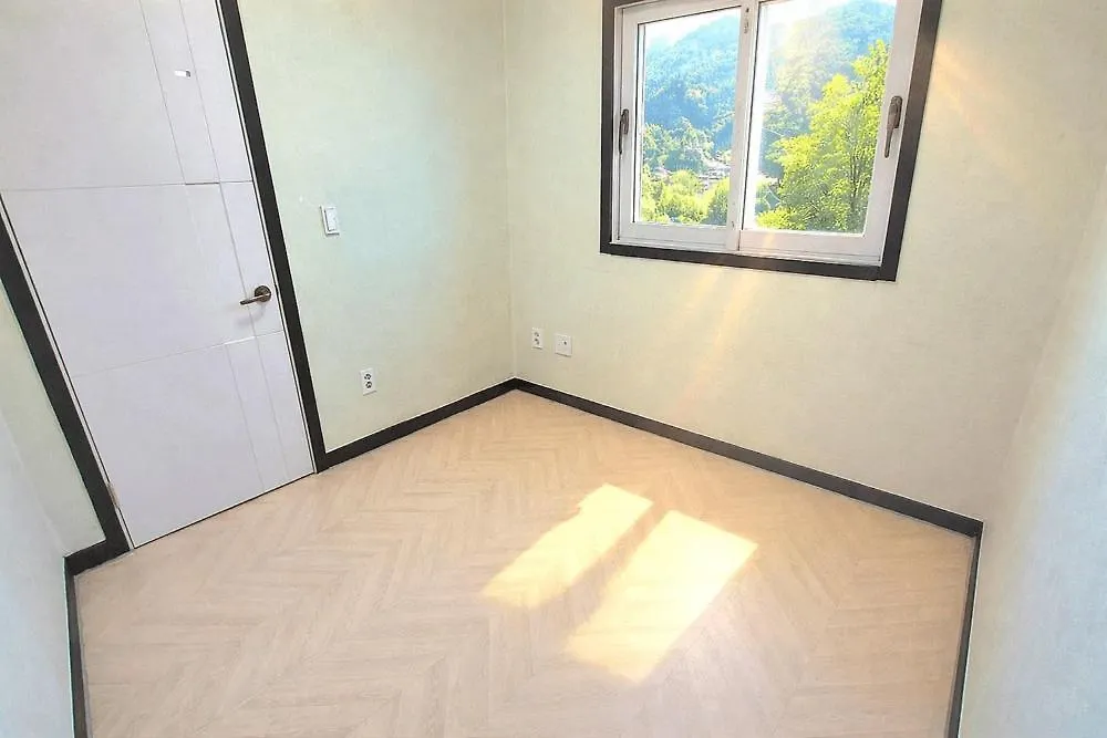 Yeongheungdo Haevichi Pension Incheon 4*,