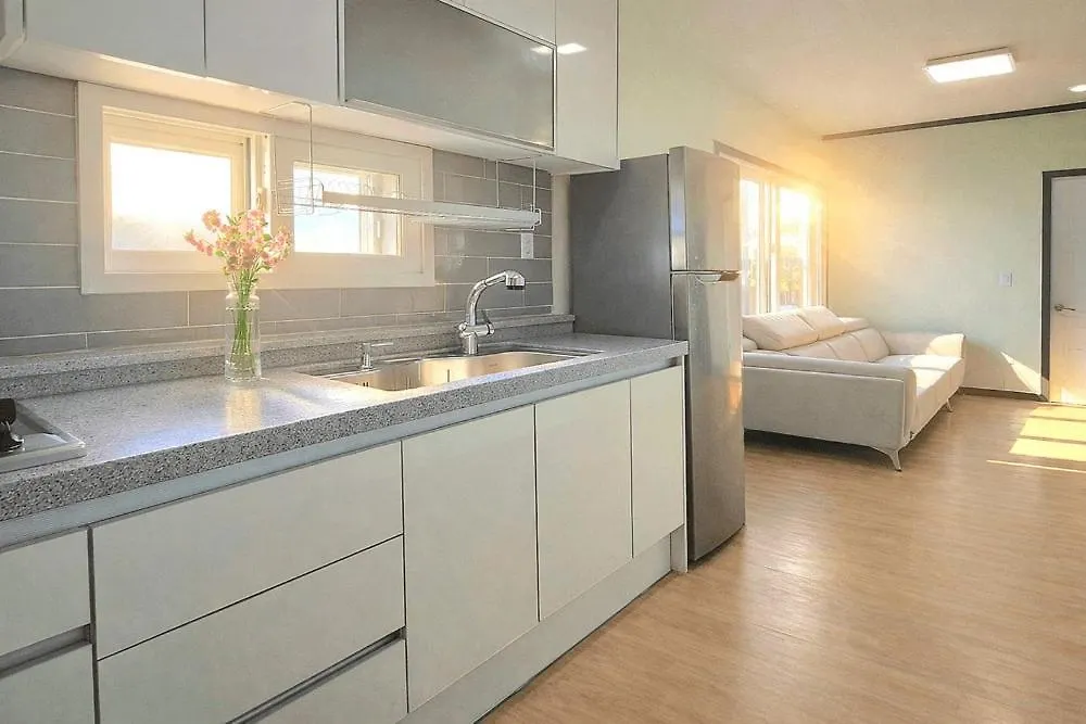 Yeongheungdo Haevichi Pension Incheon Guest house